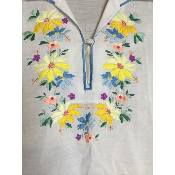 Lily Womens Floral Embroidered White Pullover Top Size M Boho Fairycore - Picture 2 of 10